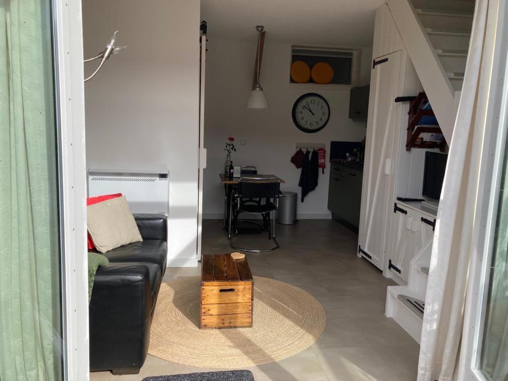 Вилла Tiny House Tulp Oudesluis  Экстерьер фото